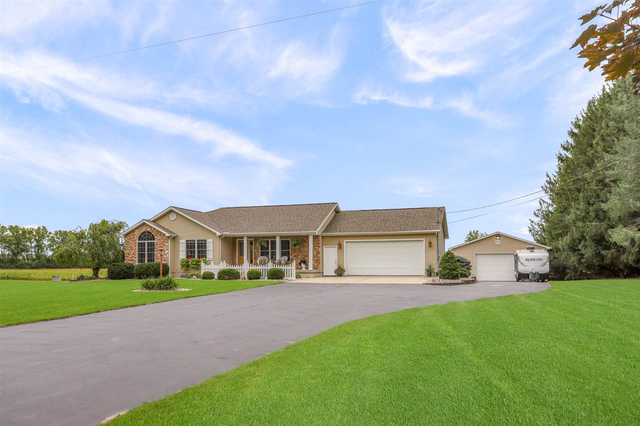 9820 Downing Road Birch Run, MI 48415 - Photo 2 of 73