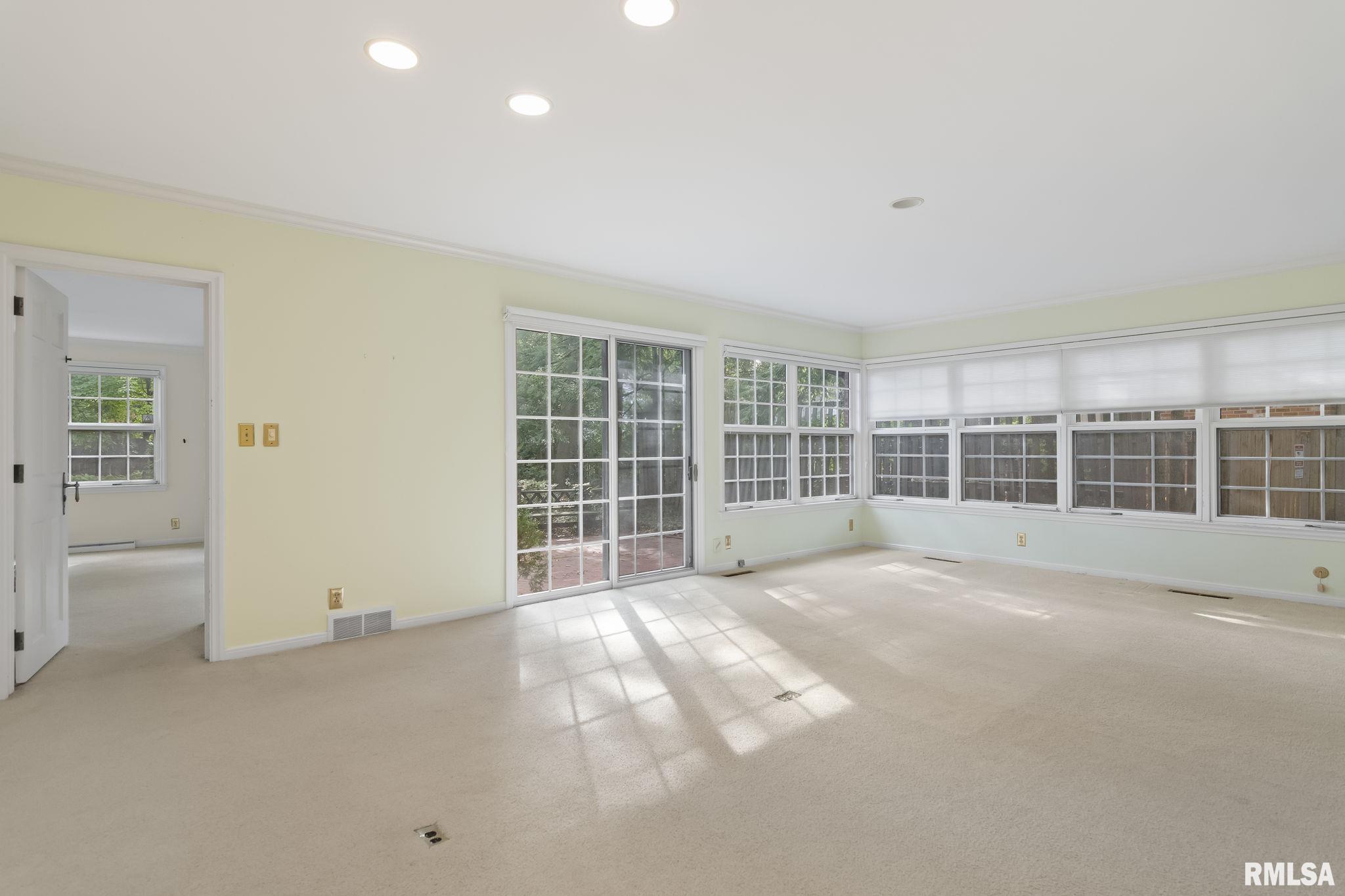26 Pine Tree Drive Springfield, IL 62704 - Photo 11 of 47 Gallery Image 11