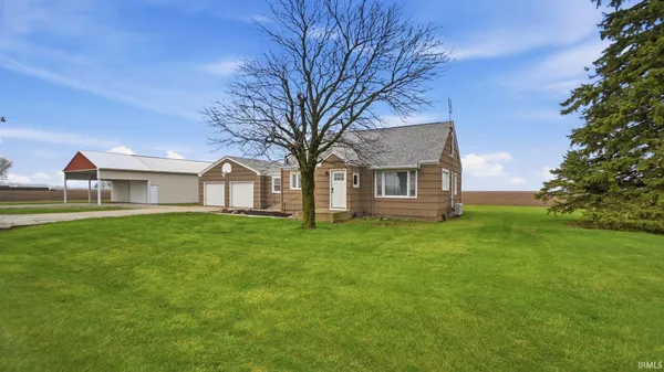 $215,000 | 8370 North 300 West, Markle, IN 46770