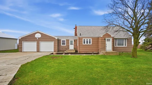 $215,000 | 8370 North 300 West, Markle, IN 46770