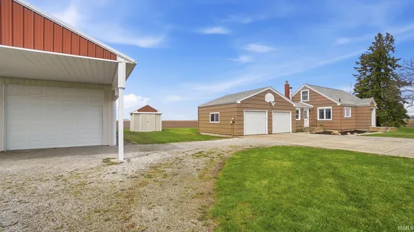 $215,000 | 8370 North 300 West, Markle, IN 46770