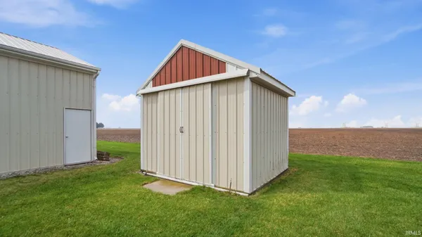 $215,000 | 8370 North 300 West, Markle, IN 46770