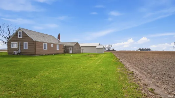 $215,000 | 8370 North 300 West, Markle, IN 46770