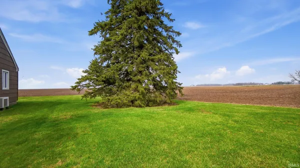 $215,000 | 8370 North 300 West, Markle, IN 46770