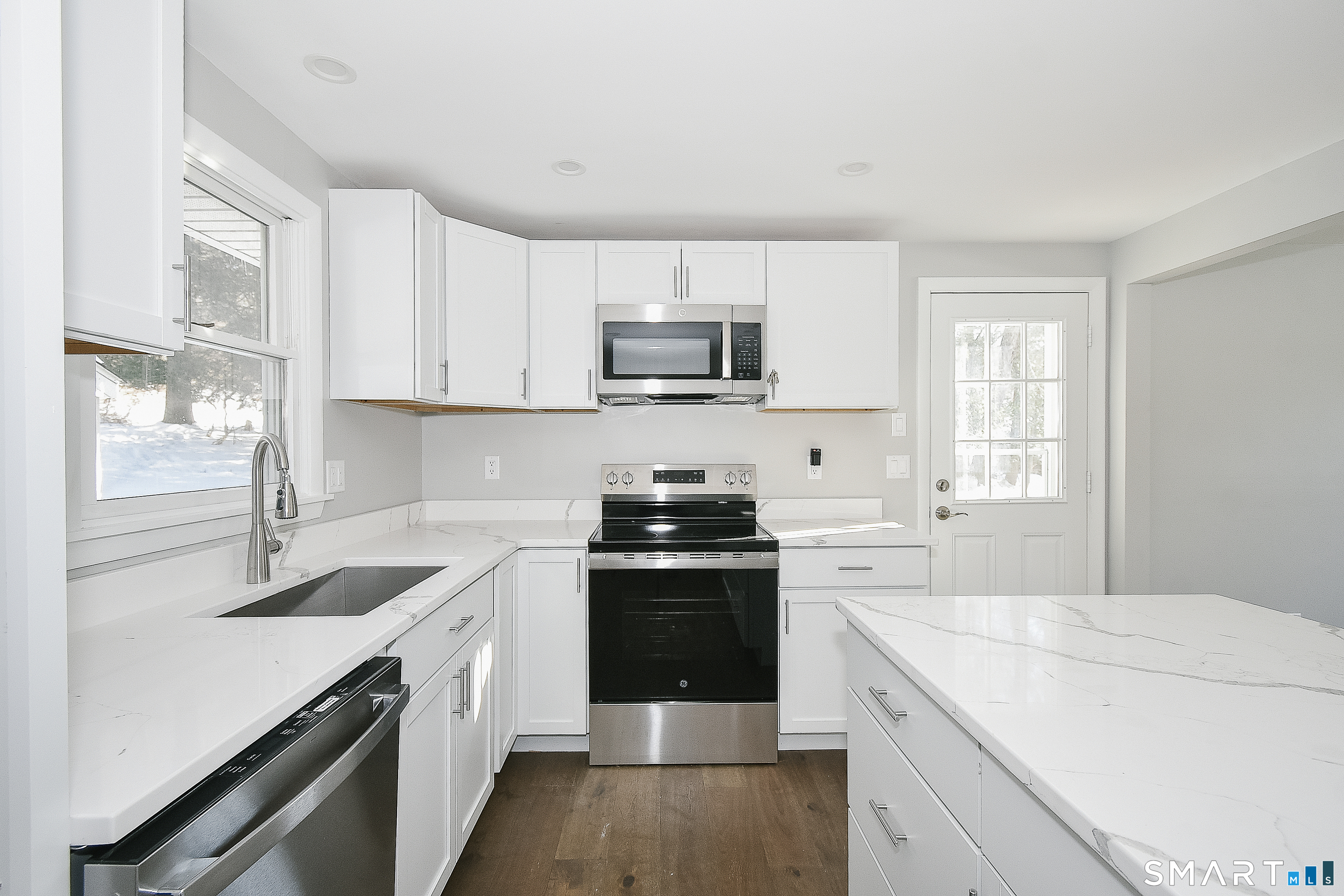 279 Mark Drive Coventry, CT 06238 - Photo 8 of 22