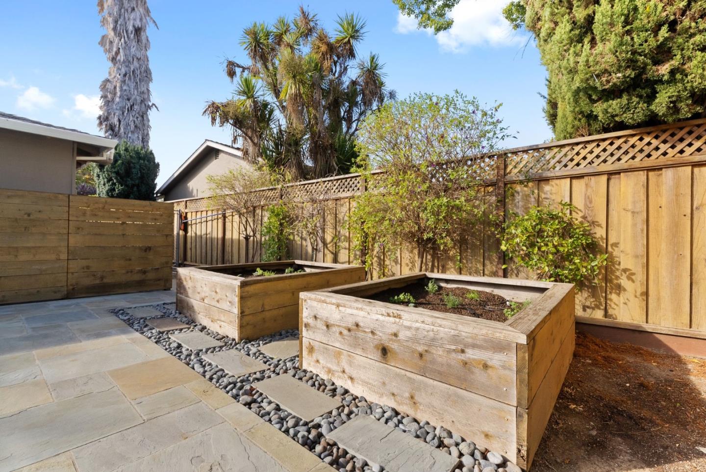 1081 Rockefeller Drive Sunnyvale, CA 94087 - Photo 21 of 24 a view of outdoor kitchen outdoor kitchen