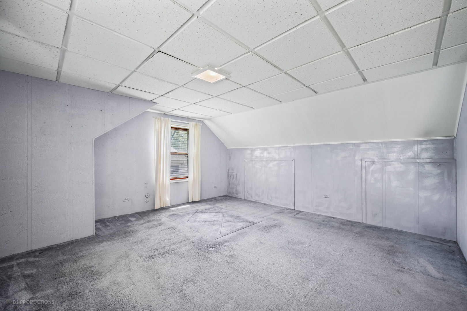 416 Green Valley Drive Naperville, IL 60540 - Photo 21 of 27 a view of an empty room