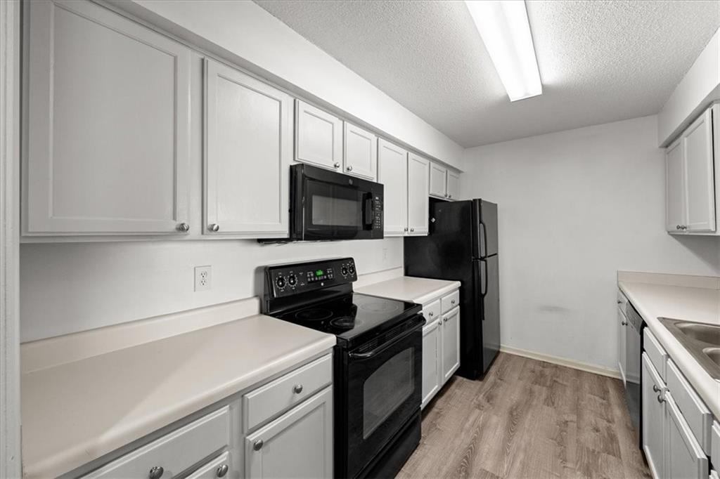 11110 Nieman Road, Unit 101 Overland Park, KS 66210 - Photo 8 of 19