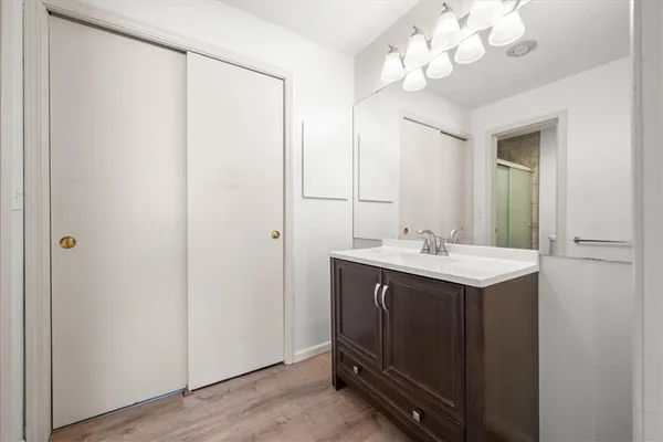 $189,000 | 11110 Nieman Road, Unit 101, Overland Park, KS 66210