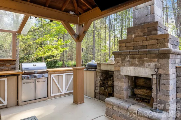 $1,079,000 | 4210 Crepe Ridge Drive, Denver, NC 28037