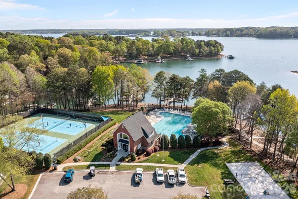 $1,079,000 | 4210 Crepe Ridge Drive, Denver, NC 28037