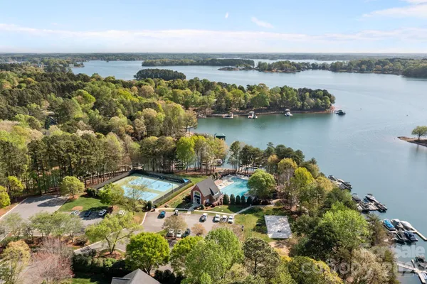 $1,079,000 | 4210 Crepe Ridge Drive, Denver, NC 28037