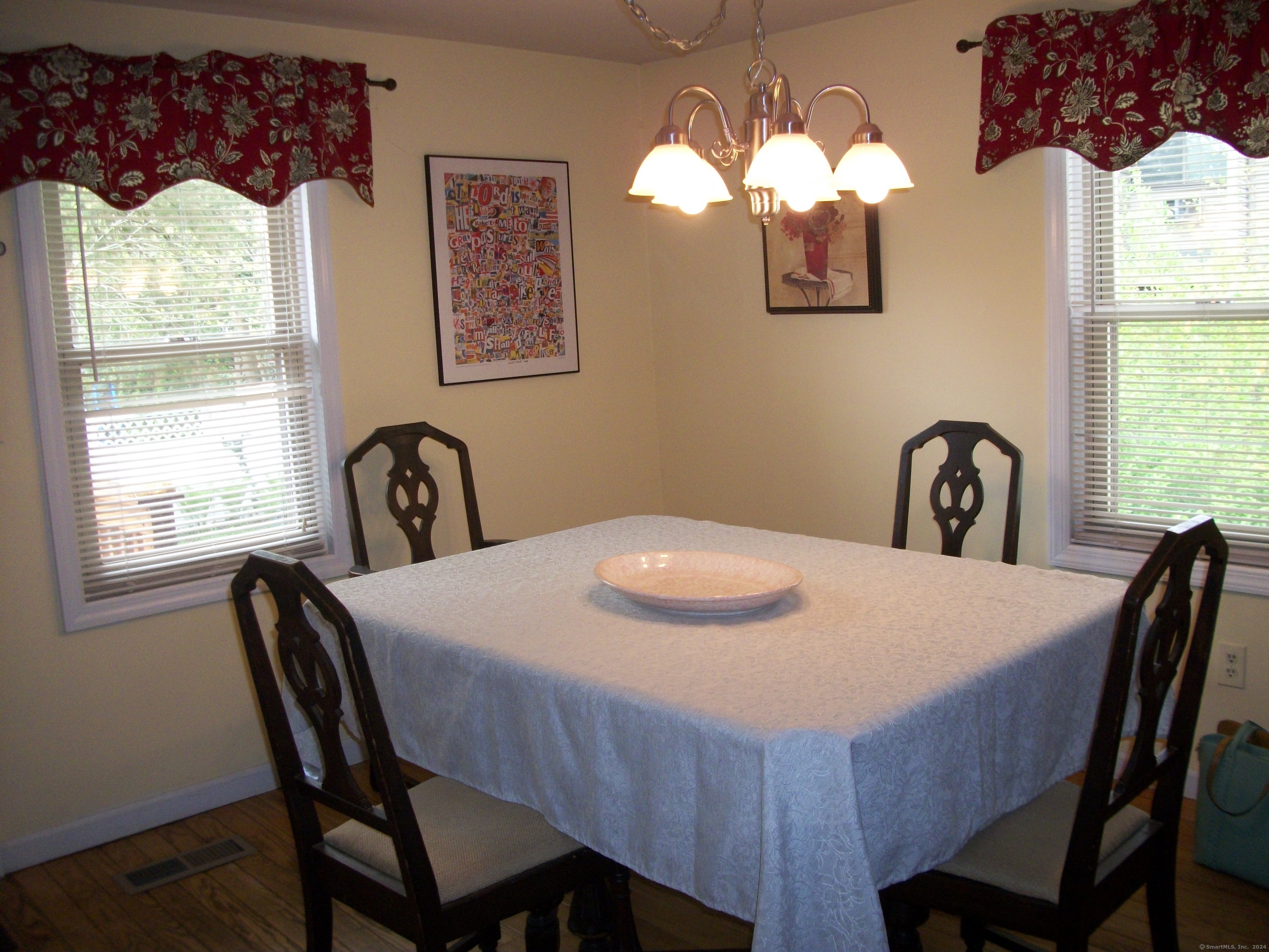 164 Belltown Road Stamford, CT 06905 - Photo 8 of 26