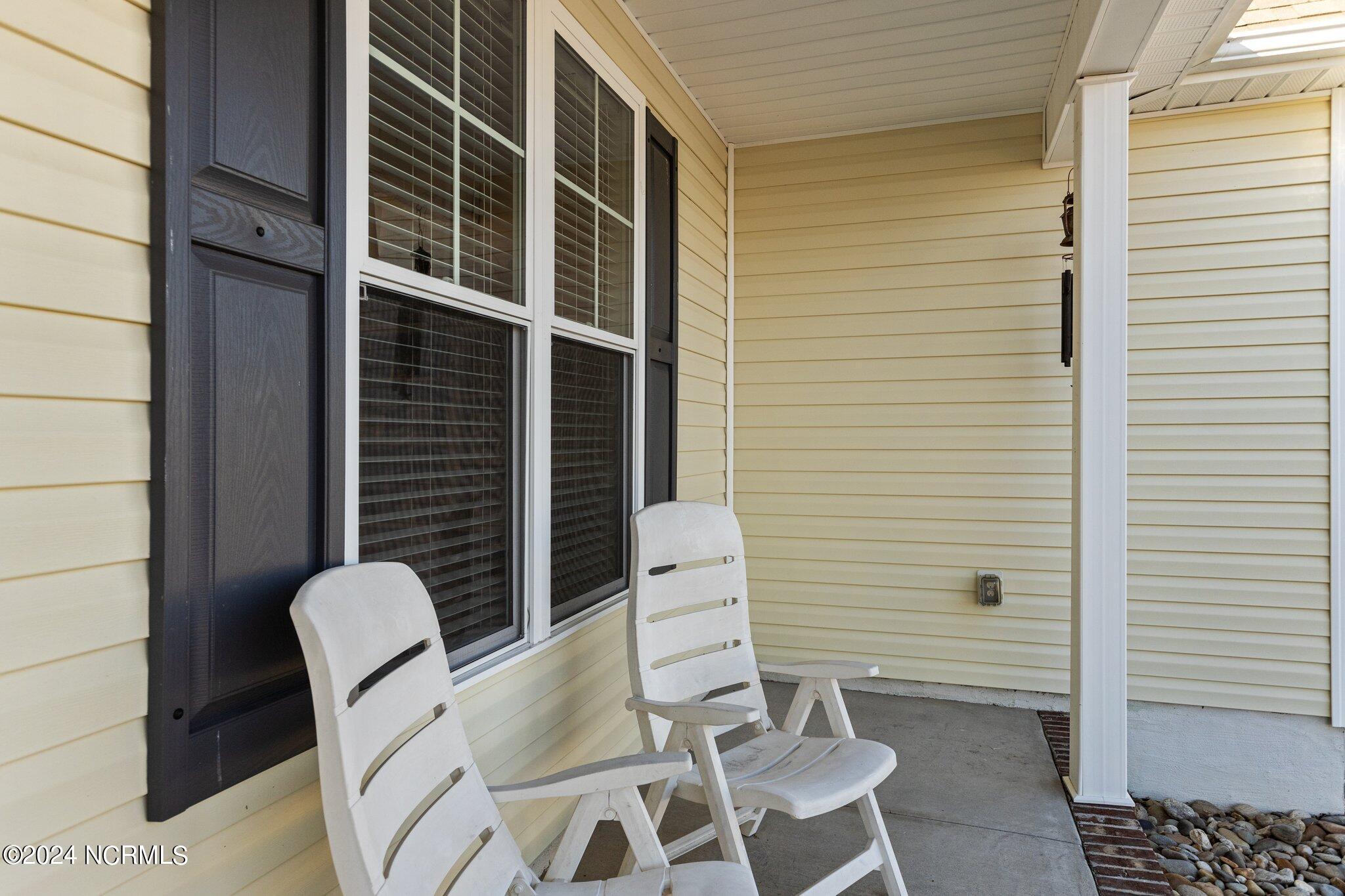 217 Echo Ridge Road Swansboro, NC 28584 - Photo 2 of 31 Front Porch