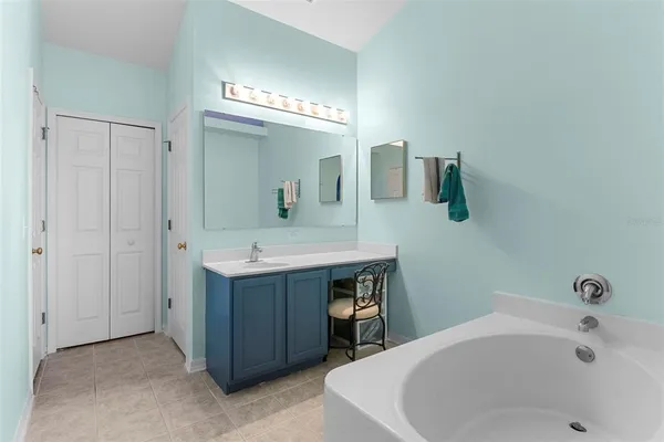 $355,000 | 309 Fish Hawk Drive, Winter Haven, FL 33884