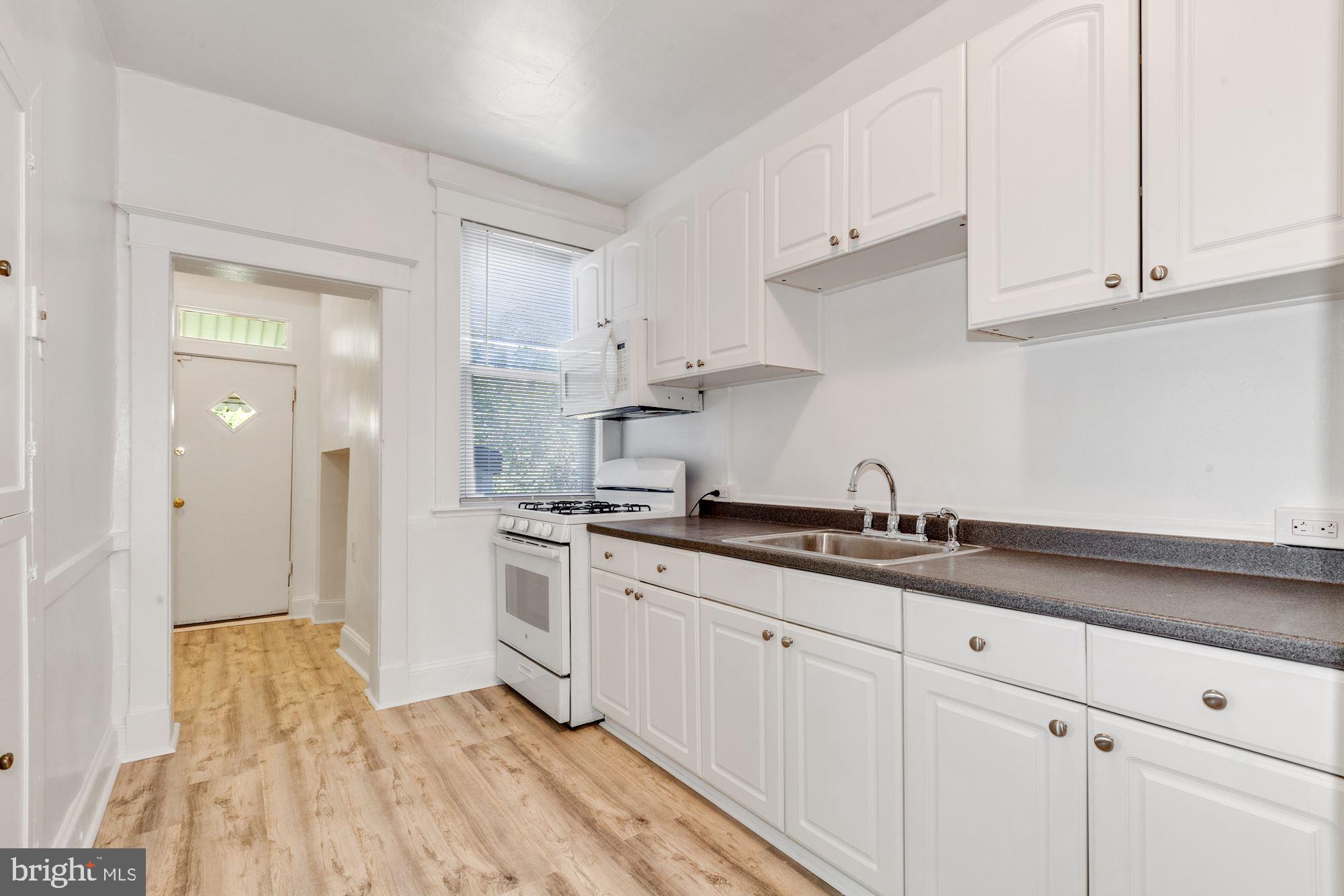 1000 North Rosedale Street Baltimore, MD 21216 - Photo 8 of 25 Kitchen