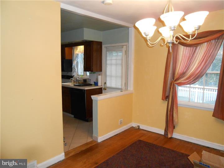 651 South York Road Hatboro, PA 19040 - Photo 12 of 25 Dining Room