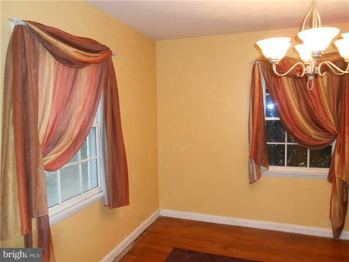 651 South York Road Hatboro, PA 19040 - Photo 16 of 25 Dining Room