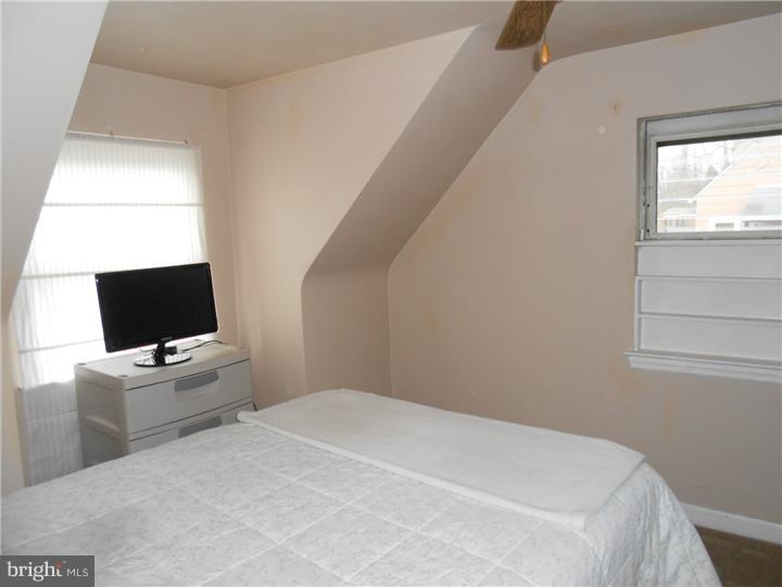 651 South York Road Hatboro, PA 19040 - Photo 19 of 25 Bedroom