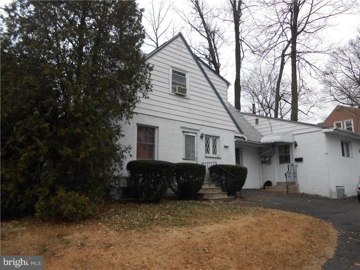 651 South York Road Hatboro, PA 19040 - Photo 6 of 25 Exterior Side