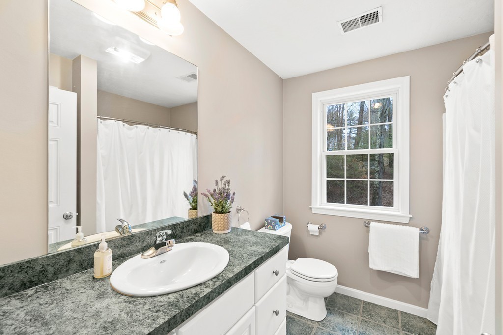 2 Draper Woods Road Sturbridge, MA 01518 - Photo 20 of 30