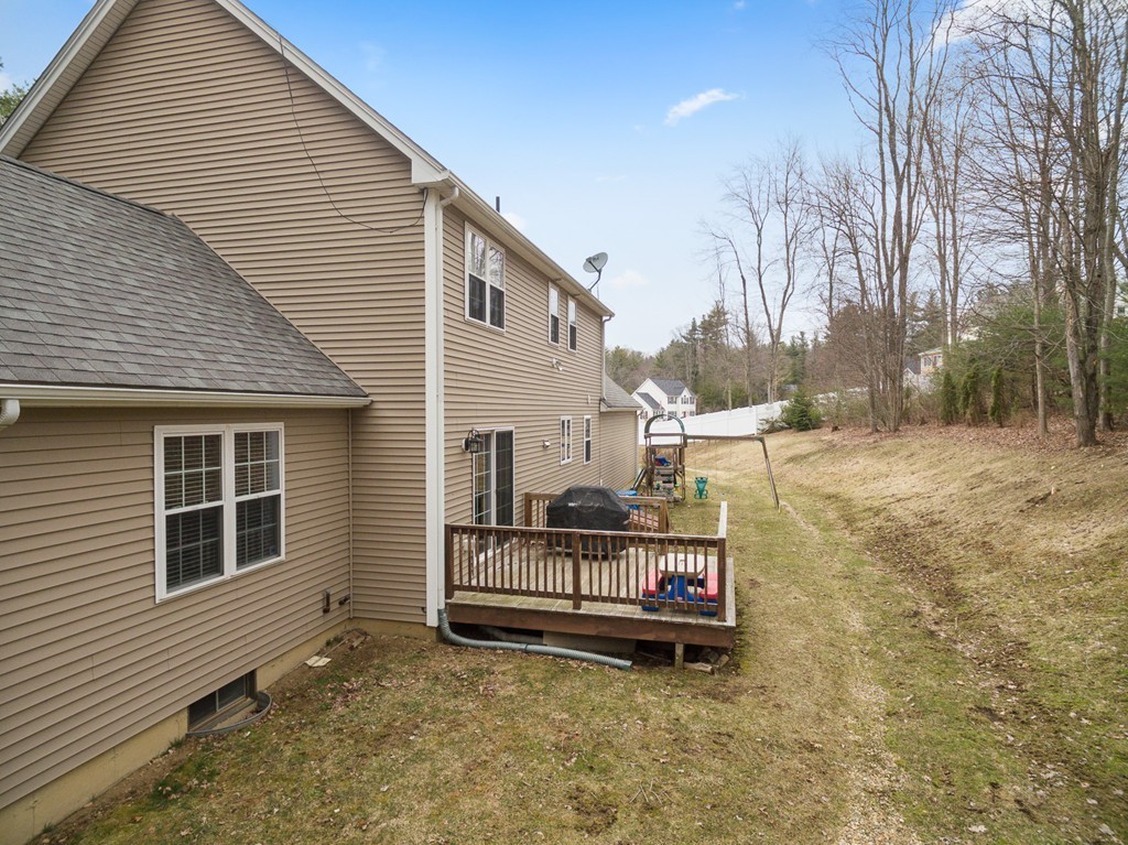 2 Draper Woods Road Sturbridge, MA 01518 - Photo 25 of 30