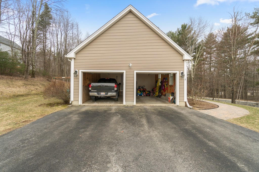 2 Draper Woods Road Sturbridge, MA 01518 - Photo 28 of 30