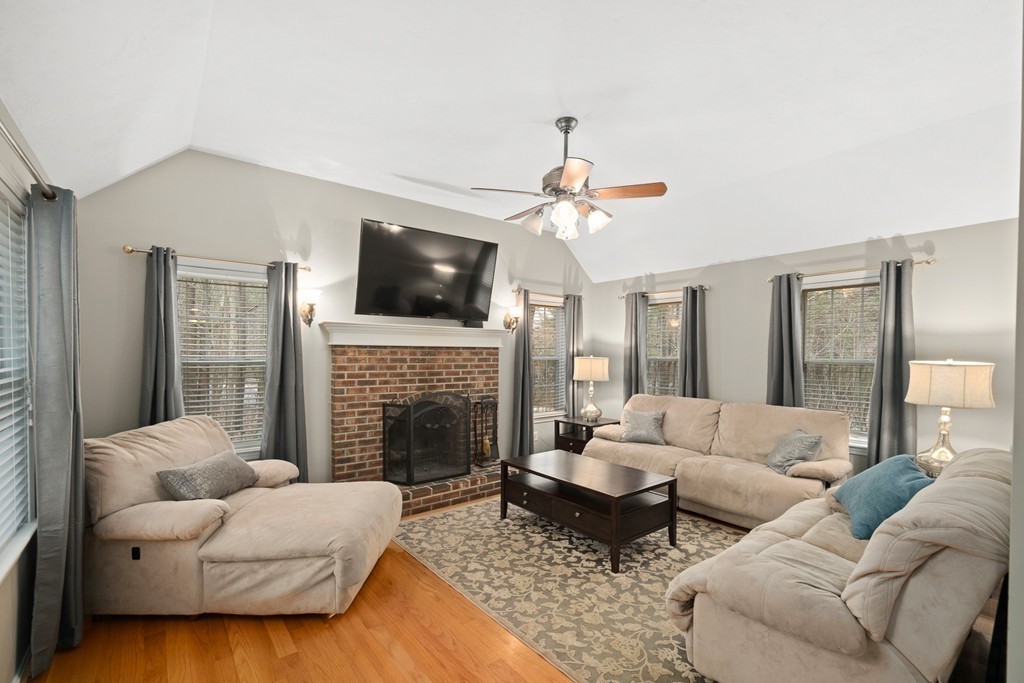2 Draper Woods Road Sturbridge, MA 01518 - Photo 8 of 30