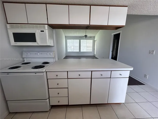 $1,800 | 6292 La Costa Drive, Unit K, Boca Raton, FL 33433