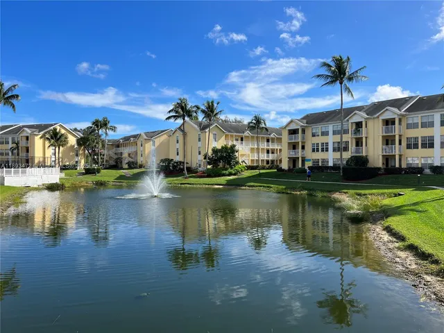 $1,800 | 6292 La Costa Drive, Unit K, Boca Raton, FL 33433