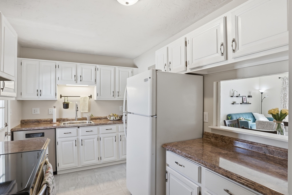 425 Main Street, Unit 20D Hudson, MA 01749 - Photo 13 of 33