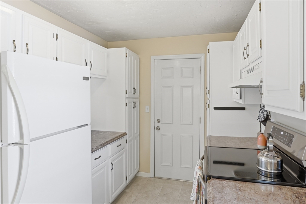 425 Main Street, Unit 20D Hudson, MA 01749 - Photo 17 of 33