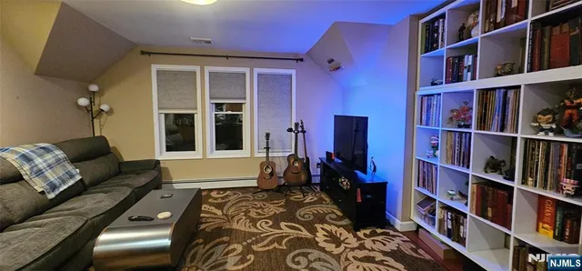 $1,995 | 49 Harrison Road, Unit 2, Riverdale, NJ 07457