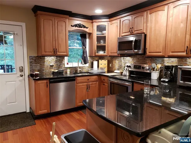 $1,995 | 49 Harrison Road, Unit 2, Riverdale, NJ 07457