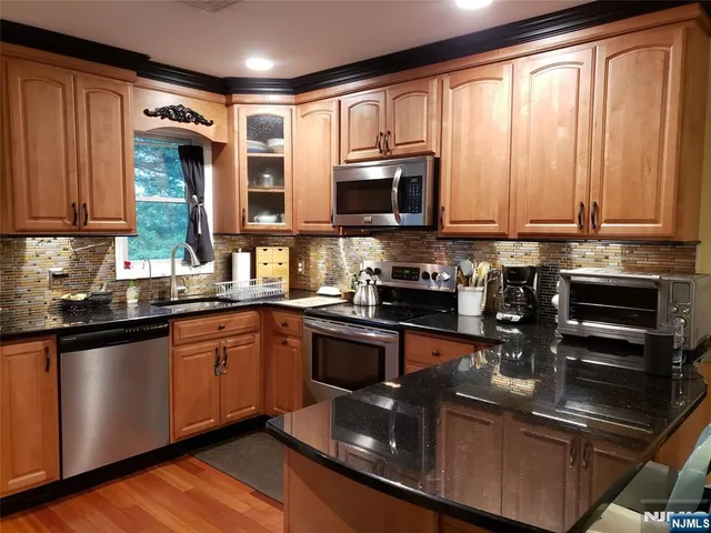 $1,995 | 49 Harrison Road, Unit 2, Riverdale, NJ 07457