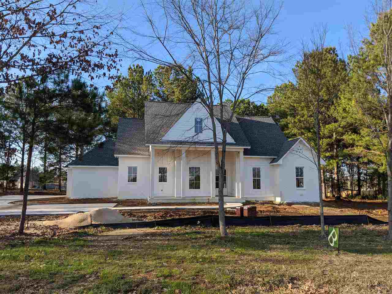 113 Lake Ridge Drive Madison, MS 39110 - Photo 1 of 2 Photo 1