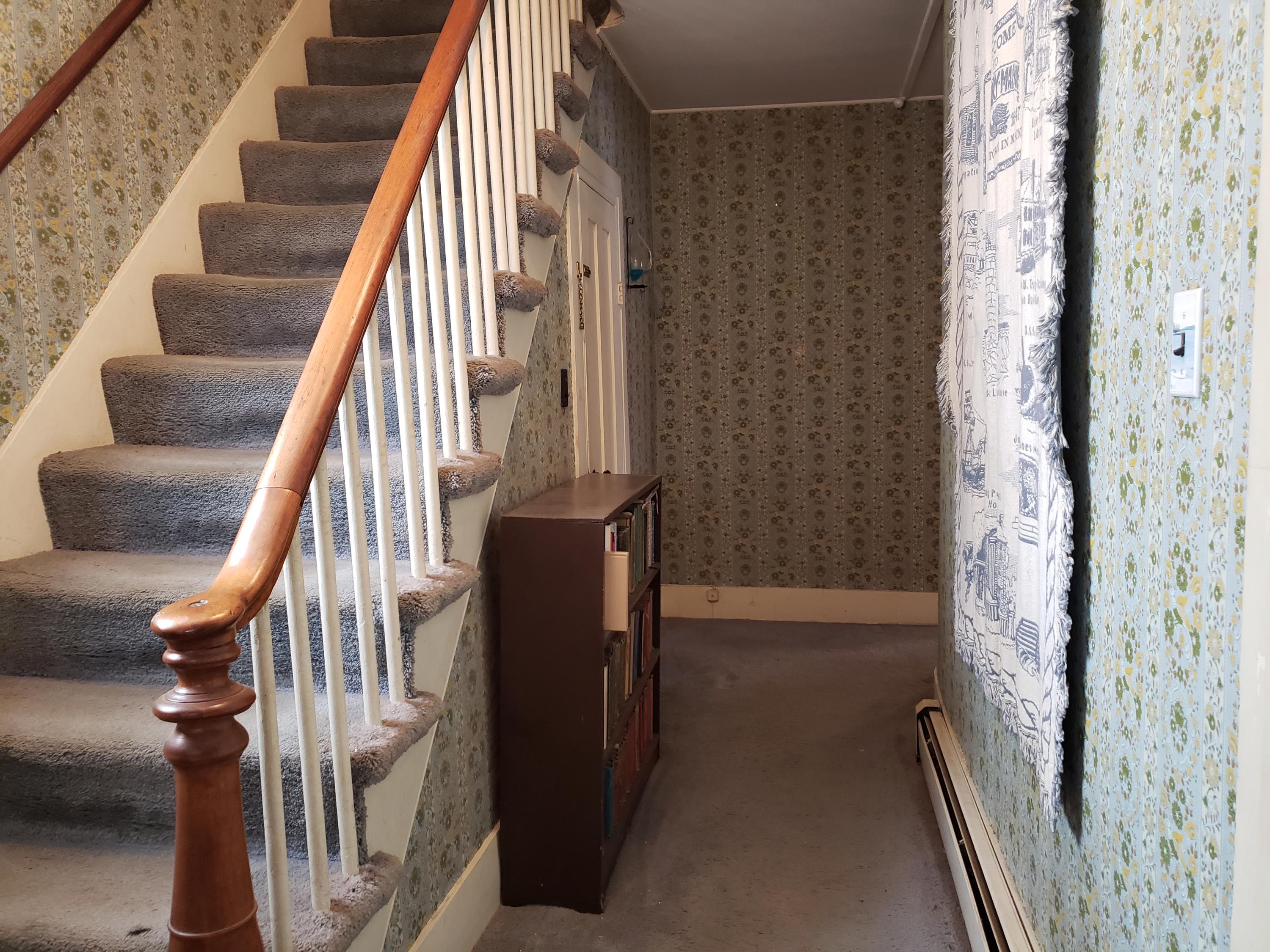 8 Pepperrell Road Kittery, ME 03905 - Photo 14 of 21 Stairs
