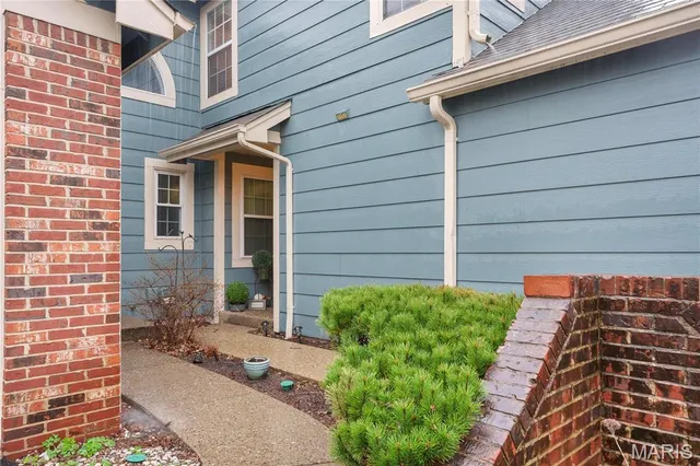 $230,000 | 3110 Autumn Shores Drive, Maryland Heights, MO 63043