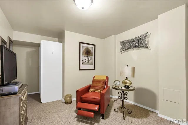 $230,000 | 3110 Autumn Shores Drive, Maryland Heights, MO 63043