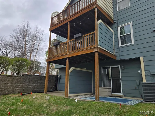 $230,000 | 3110 Autumn Shores Drive, Maryland Heights, MO 63043