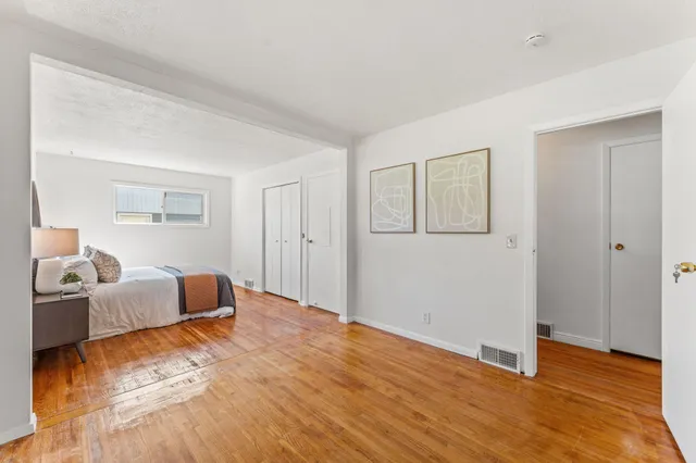 $379,900 | 1607 East 87th Street, Bloomington, MN 55425