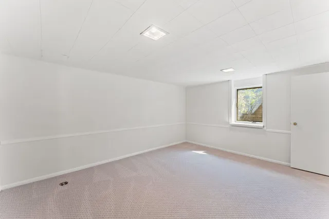 $379,900 | 1607 East 87th Street, Bloomington, MN 55425