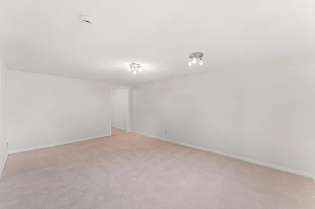 $379,900 | 1607 East 87th Street, Bloomington, MN 55425