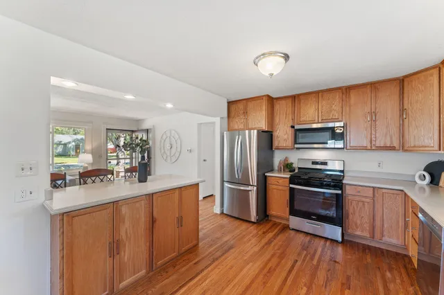 $379,900 | 1607 East 87th Street, Bloomington, MN 55425