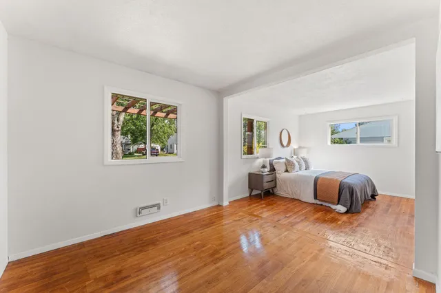 $379,900 | 1607 East 87th Street, Bloomington, MN 55425