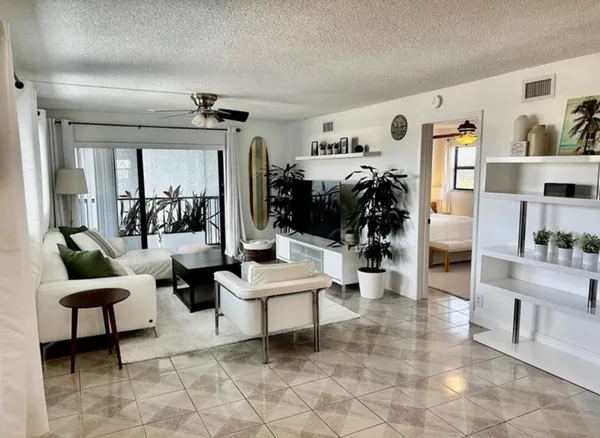 $3,250 | 1975 Southeast 3rd Street, Deerfield Beach, FL 33441