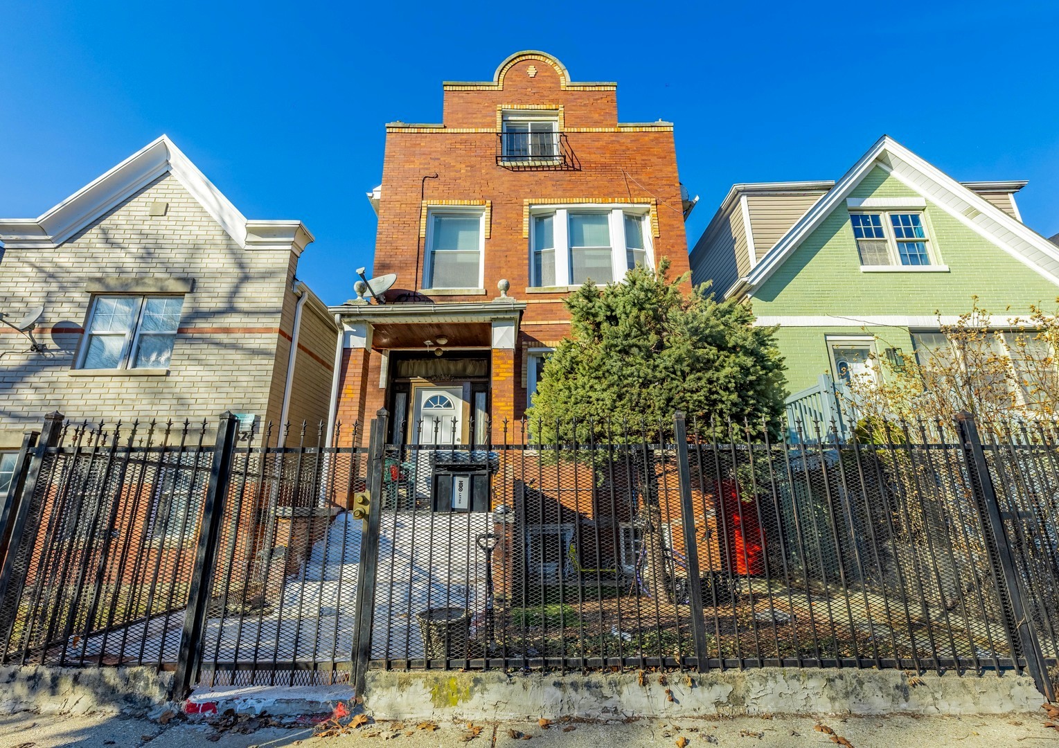 2522 West Haddon Avenue Chicago, IL 60622 - Photo 2 of 17