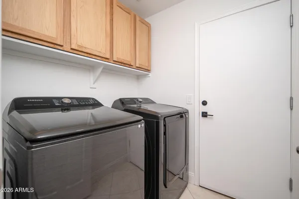 $569,000 | 3352 East Wildhorse Drive, Gilbert, AZ 85297