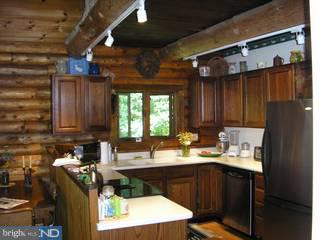 927 Stargazers Road Coatesville, PA 19320 - Photo 2 of 6 Gallery Image 2
