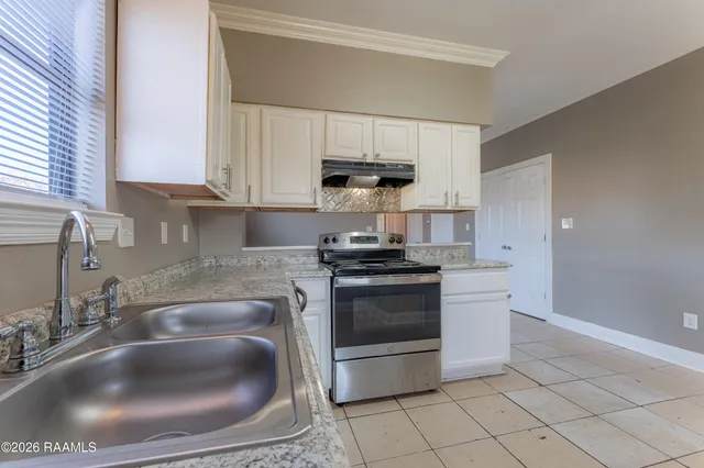 $1,395 | 1651 Clear Lake Avenue, Baton Rouge, LA 70808